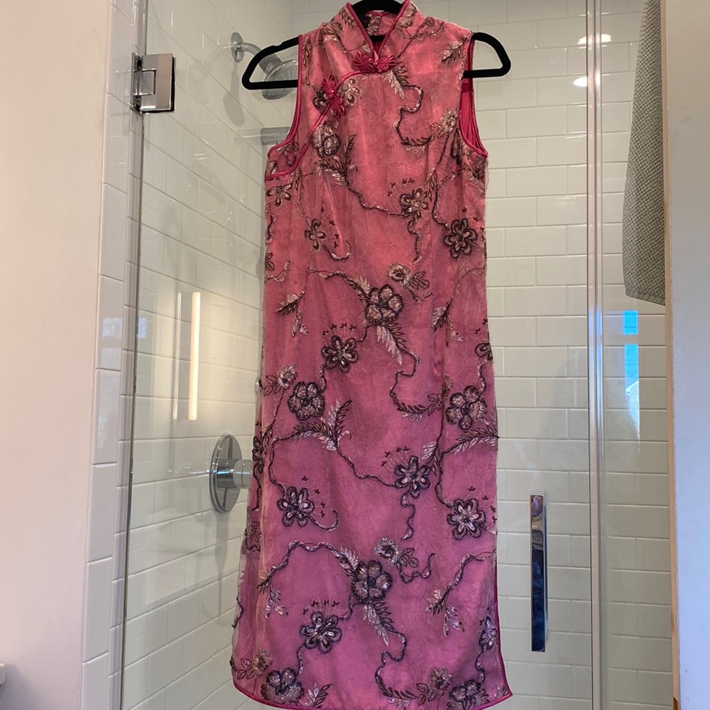 HUA SHAD gorgeous beaded satin lined dress Asian inspired. EU - 42 / US- 8.5.